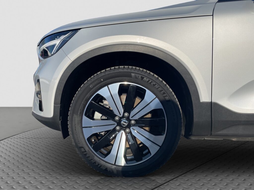 Volvo XC40 Core Pure Electric/Navi/LED/AHK/StHz/GJR – Bild 10