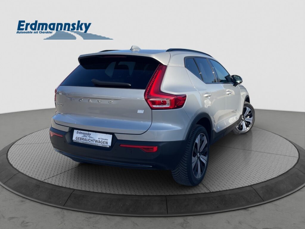 Volvo XC40 Core Pure Electric/Navi/LED/AHK/StHz/GJR – Bild 4