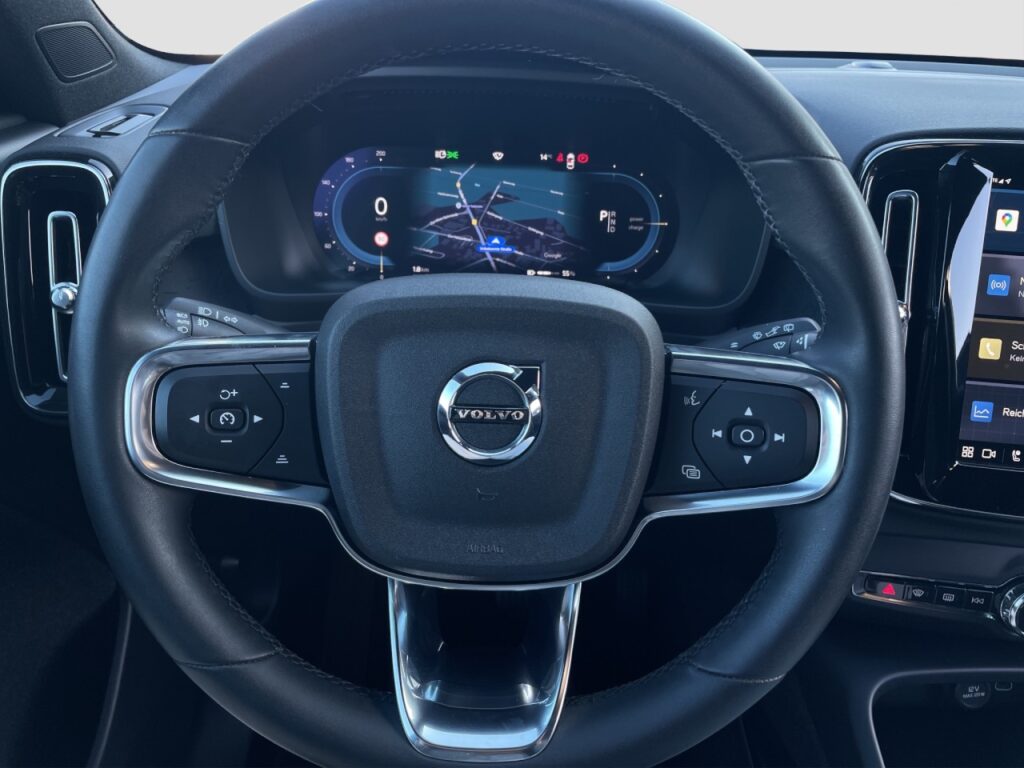 Volvo XC40 Core Pure Electric/Navi/LED/AHK/StHz/GJR – Bild 7