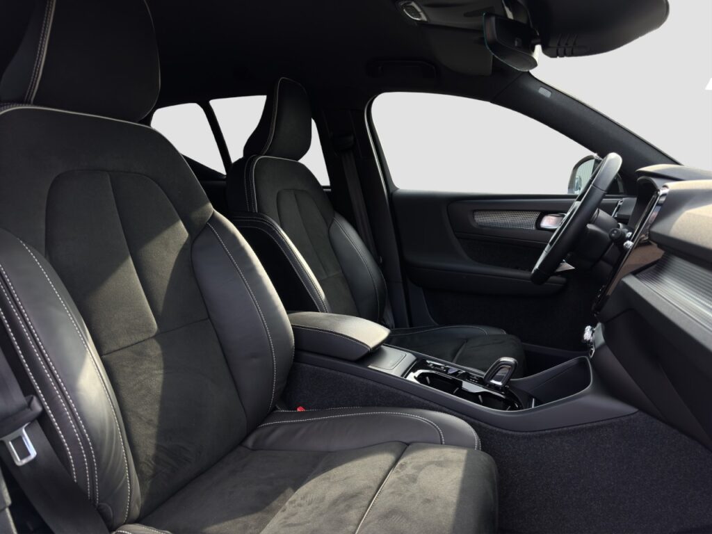 Volvo XC40 T3 R-Design/Lagom/hzb.FS/Kam/Navi/GJR/19Z – Bild 16