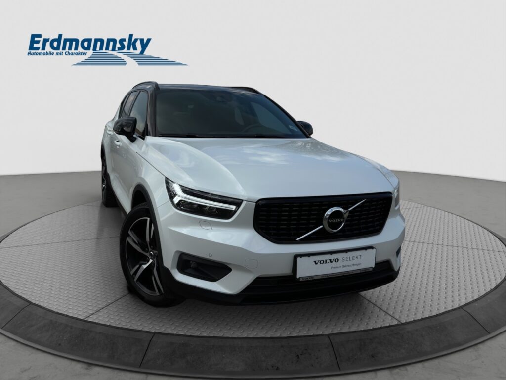 Volvo XC40 T3 R-Design/Lagom/hzb.FS/Kam/Navi/GJR/19Z – Bild 3