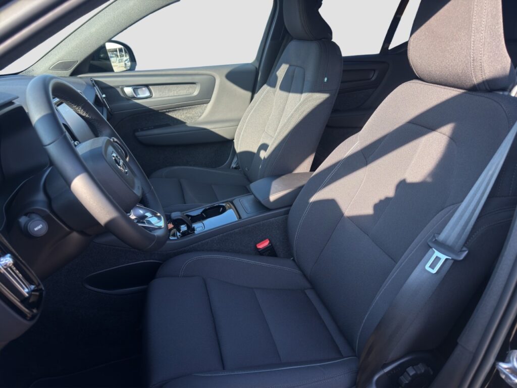 Volvo XC40 Pure Electric Core Recharge/RFK/LHZ/GJR/AHK – Bild 13