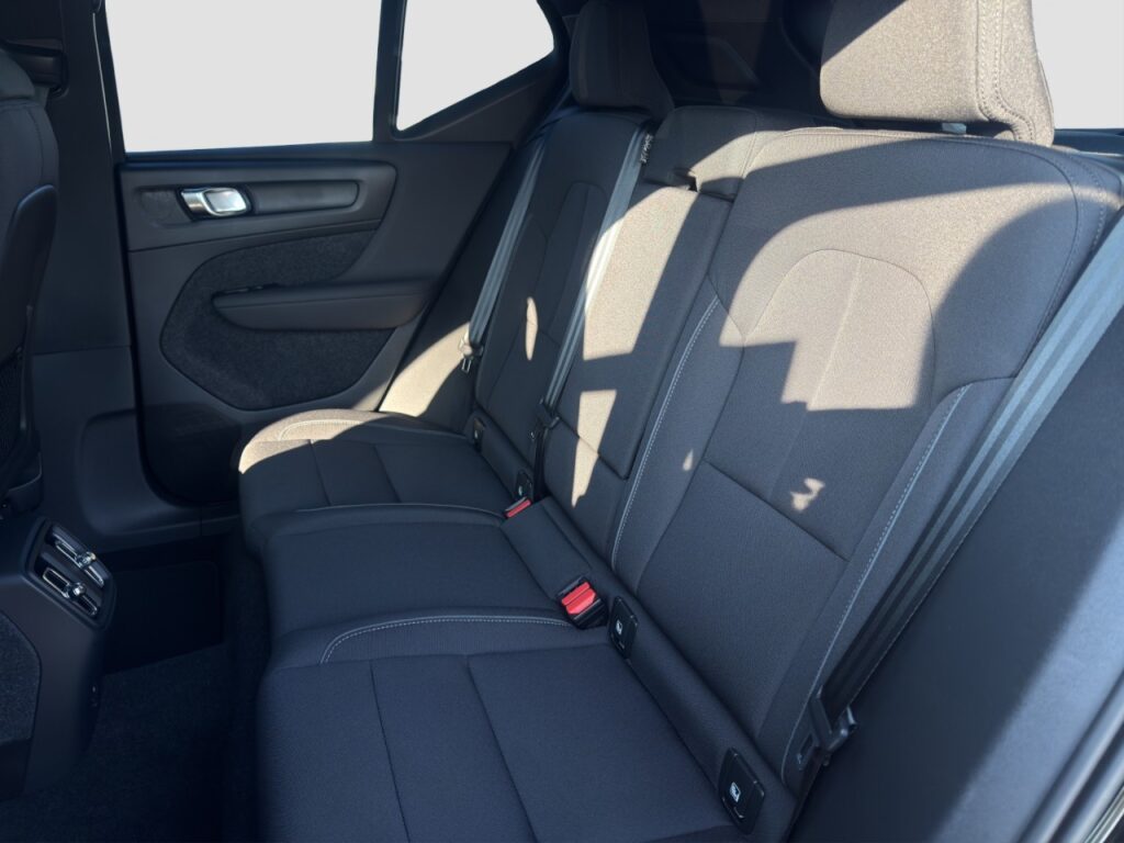 Volvo XC40 Pure Electric Core Recharge/RFK/LHZ/GJR/AHK – Bild 14
