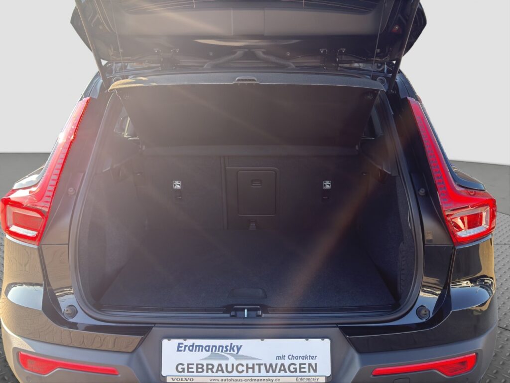 Volvo XC40 Pure Electric Core Recharge/RFK/LHZ/GJR/AHK – Bild 15