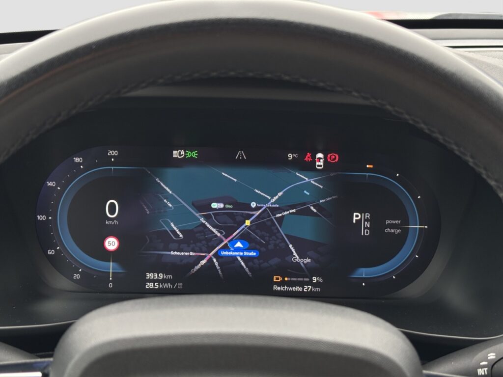 Volvo C40 Recharge Pure Electric Plus/20Z/LHZ/GJR/Pano – Bild 8