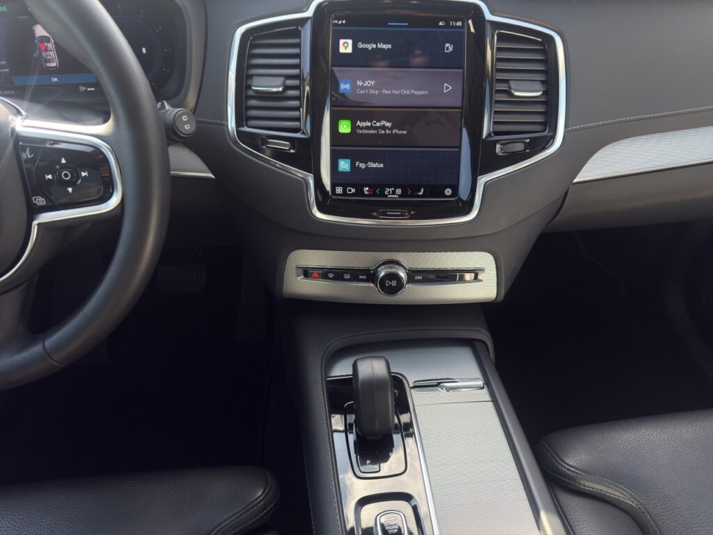 Volvo XC90 B5 Ultimate Dark AWD/7-Sitzer/AHK/StHz/B&W – Bild 11