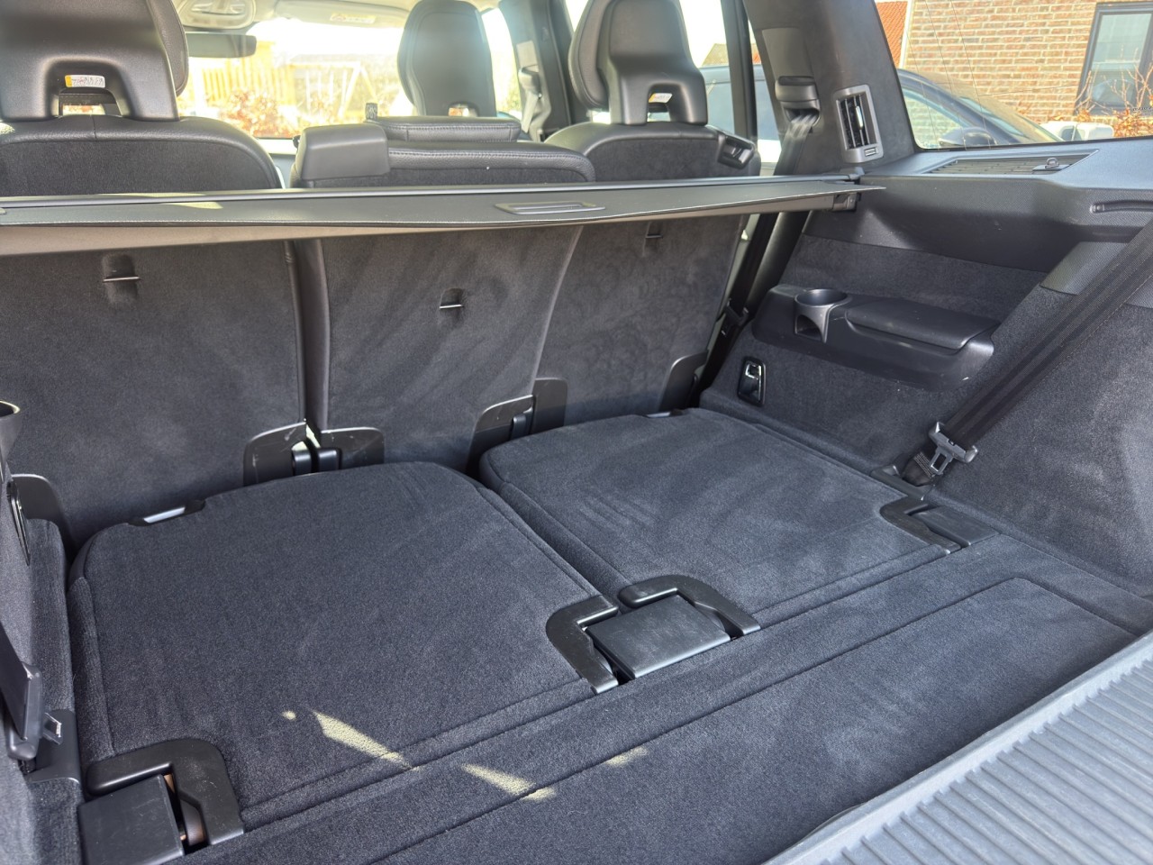 Volvo XC90 B5 Ultimate Dark AWD/7-Sitzer/AHK/StHz/B&W – Bild 20