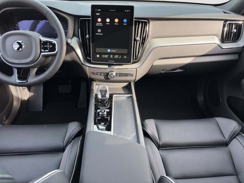Volvo XC60 T8 AWD Ultra Black Ed Plug-In/ 22 Zoll-Zoll – Bild 10