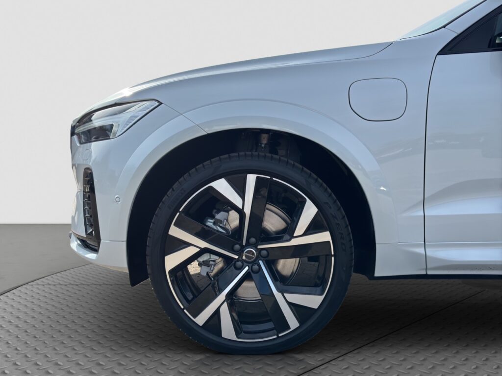 Volvo XC60 T8 AWD Ultra Black Ed Plug-In/ 22 Zoll-Zoll – Bild 16
