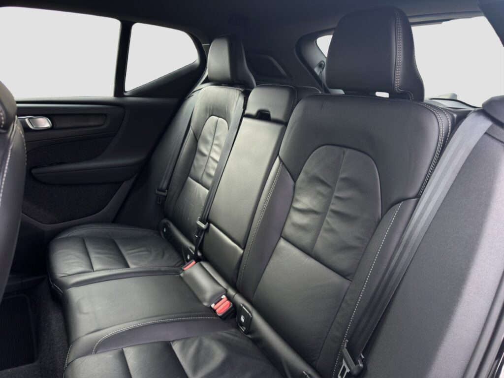 Volvo XC40 B4 R-Design/Leder/Navi/LED/360K/19Zoll+GJR – Bild 14