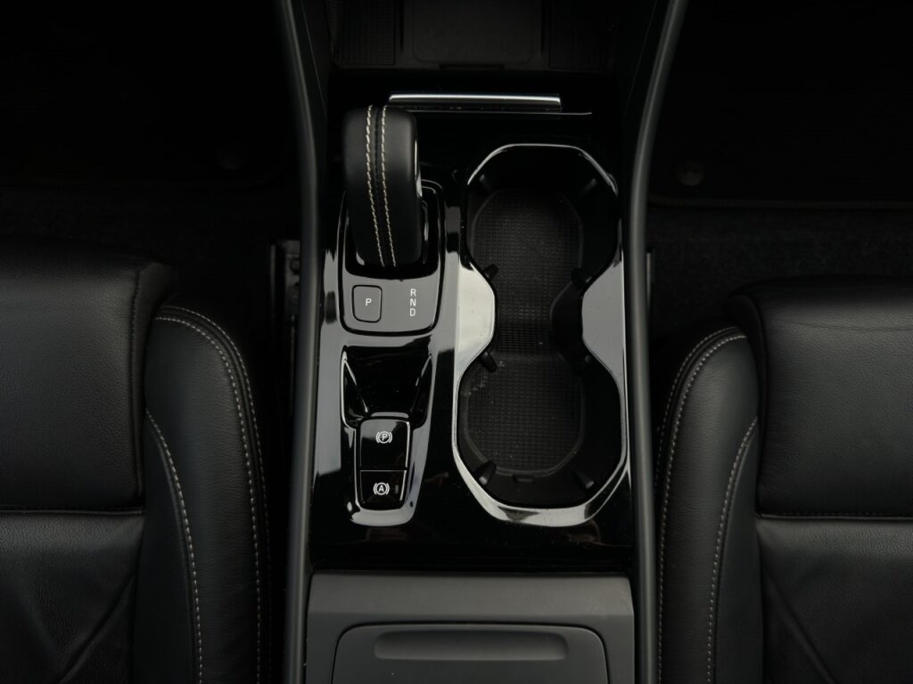 Volvo XC40 B4 R-Design/Leder/Navi/LED/360K/19Zoll+GJR – Bild 22