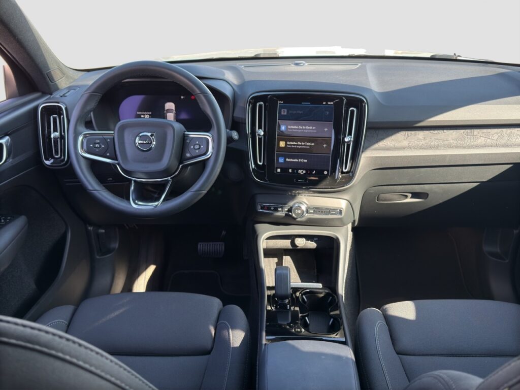 Volvo XC40 Pure Electric Core Recharge/KAM/LHZ/GJR/19Z – Bild 10