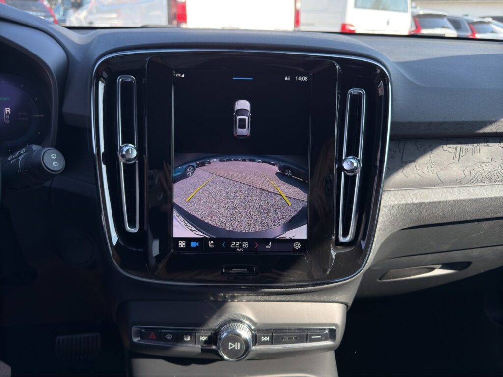 Volvo XC40 Pure Electric Core Recharge/KAM/LHZ/GJR/19Z – Bild 19