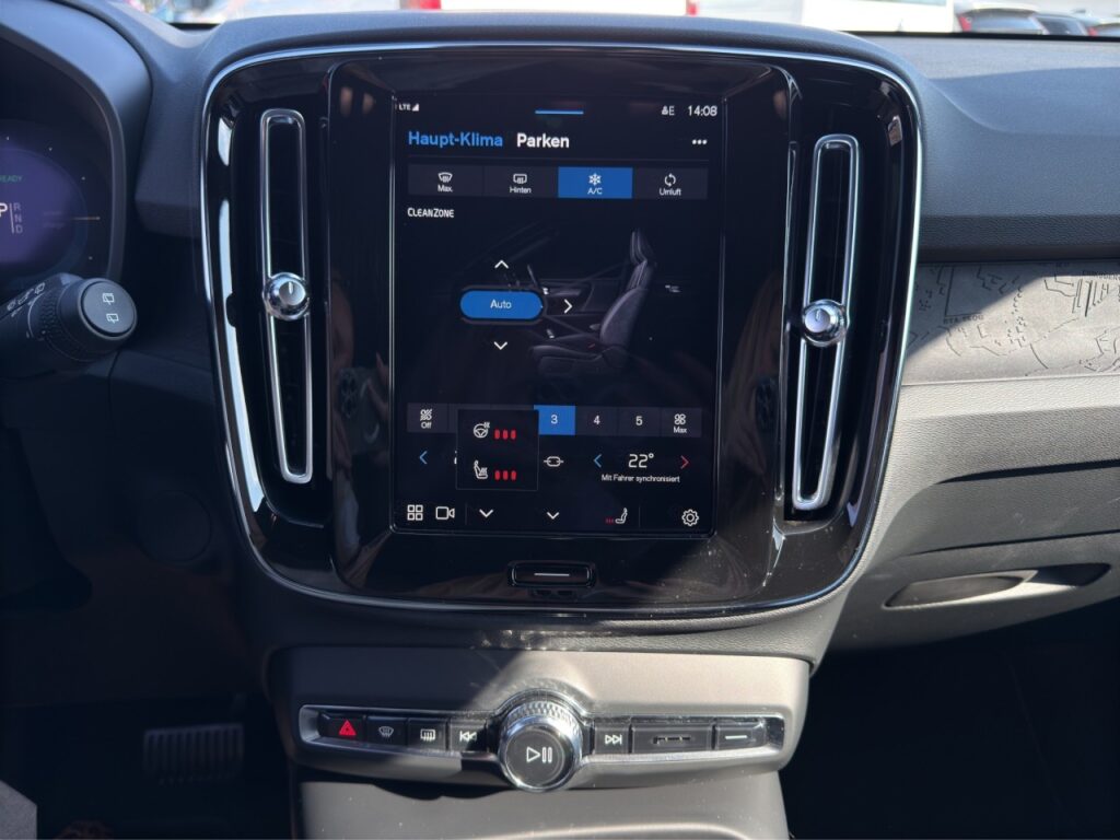 Volvo XC40 Pure Electric Core Recharge/KAM/LHZ/GJR/19Z – Bild 20