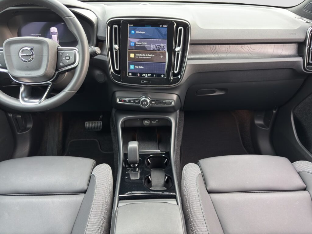 Volvo XC40 Core Pure Electric/Navi/LED/StHz/20Zoll+GJR – Bild 10