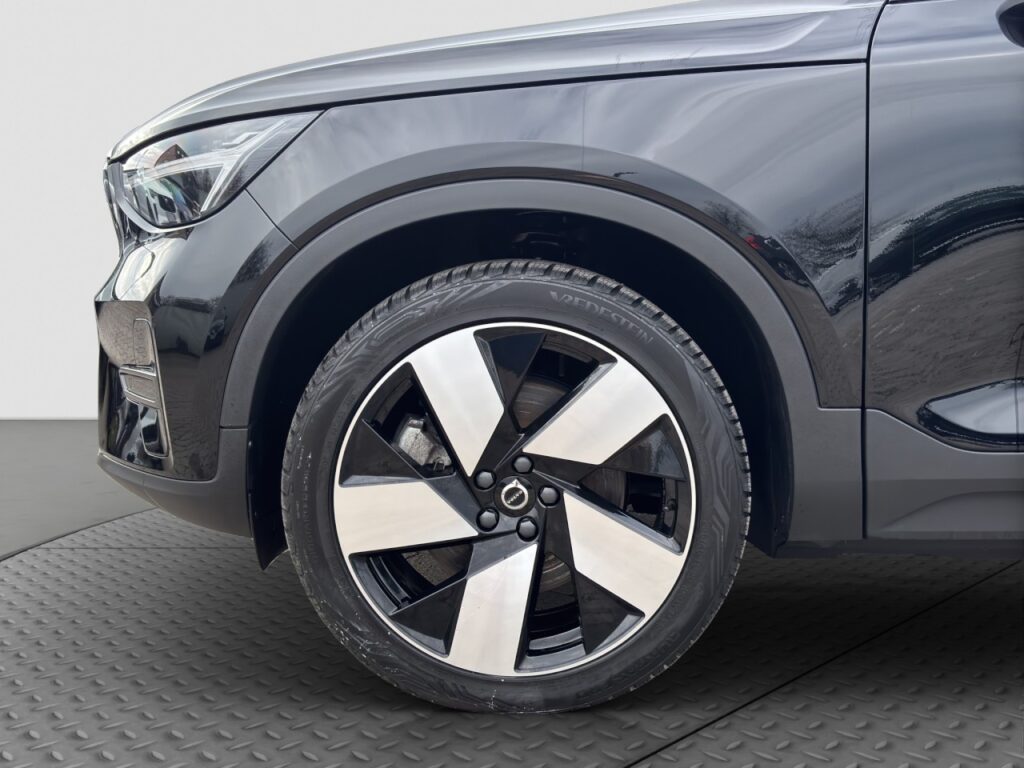 Volvo XC40 Core Pure Electric/Navi/LED/StHz/20Zoll+GJR – Bild 17