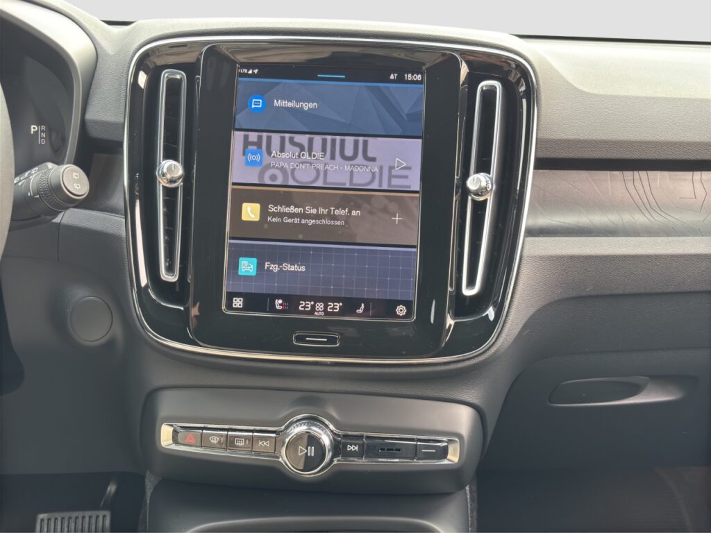 Volvo XC40 Core Pure Electric/Navi/LED/StHz/20Zoll+GJR – Bild 9