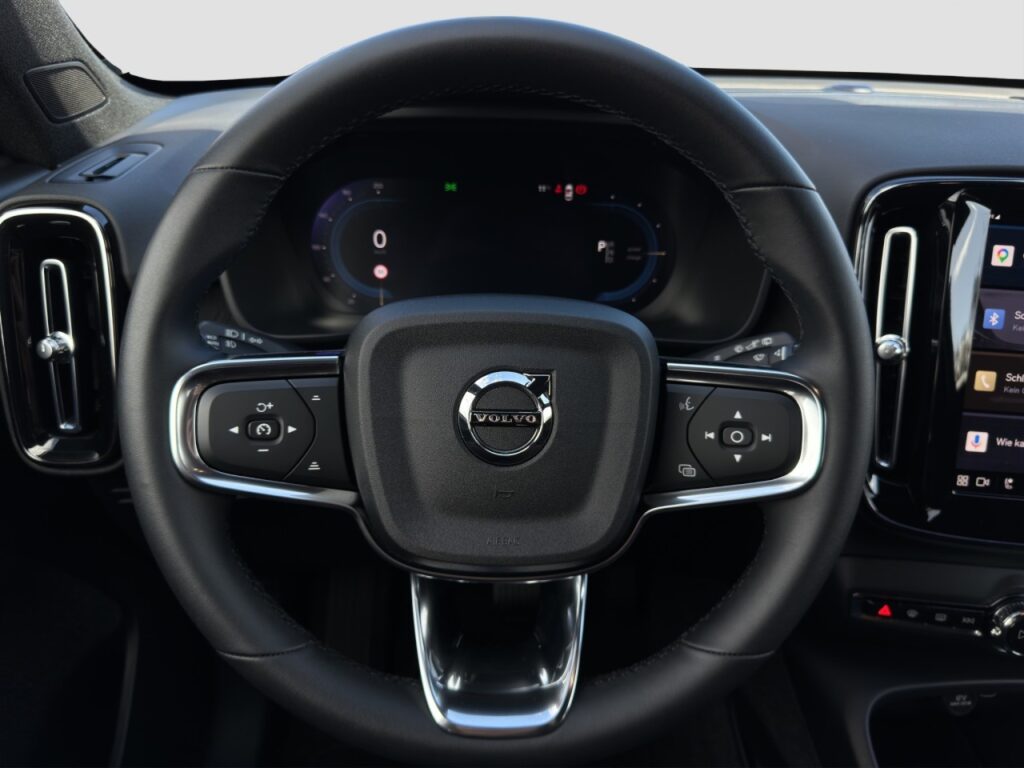 Volvo XC40 Pure Electric Core Recharge/KAM/LHZ/19Z/GJR – Bild 7