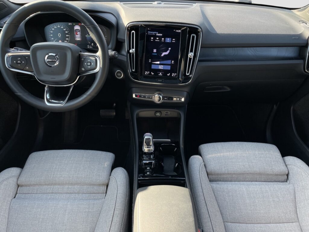 Volvo XC40 T5 Ultimate Dark Plug-In Hybrid/360K/Pano – Bild 10