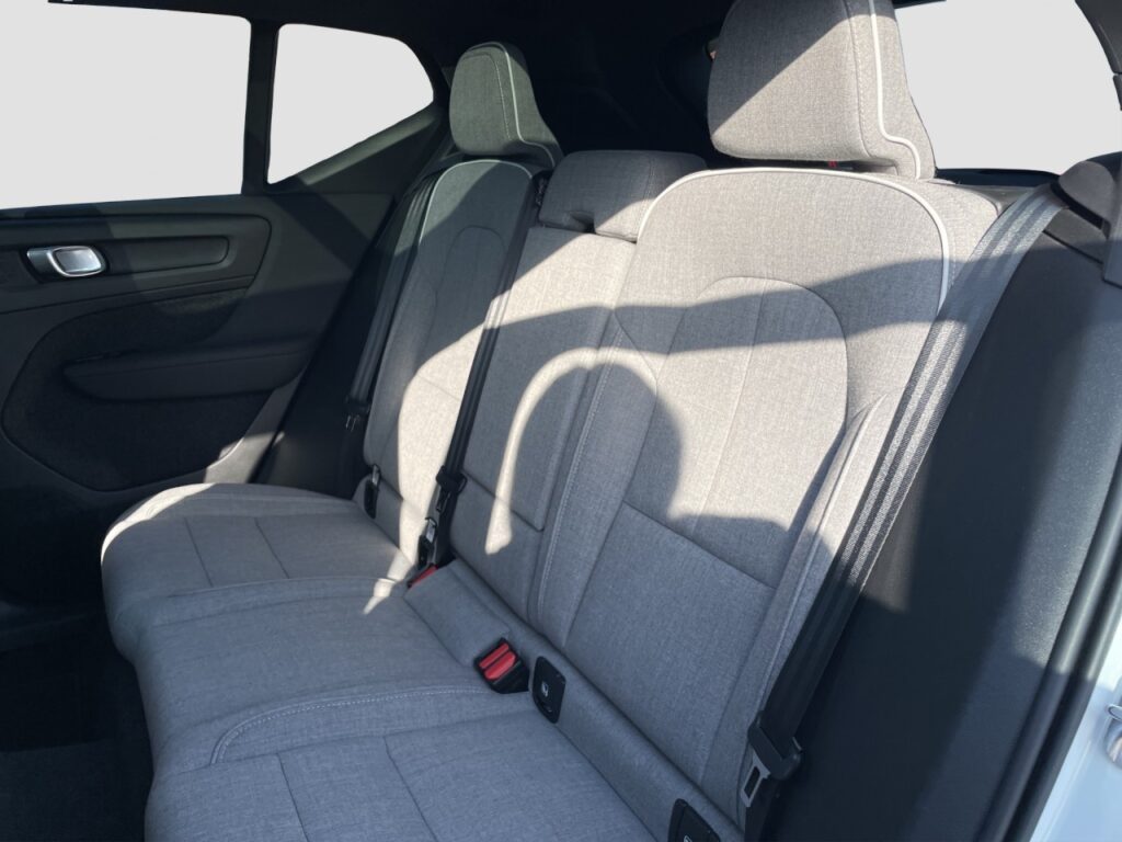 Volvo XC40 T5 Ultimate Dark Plug-In Hybrid/360K/Pano – Bild 14