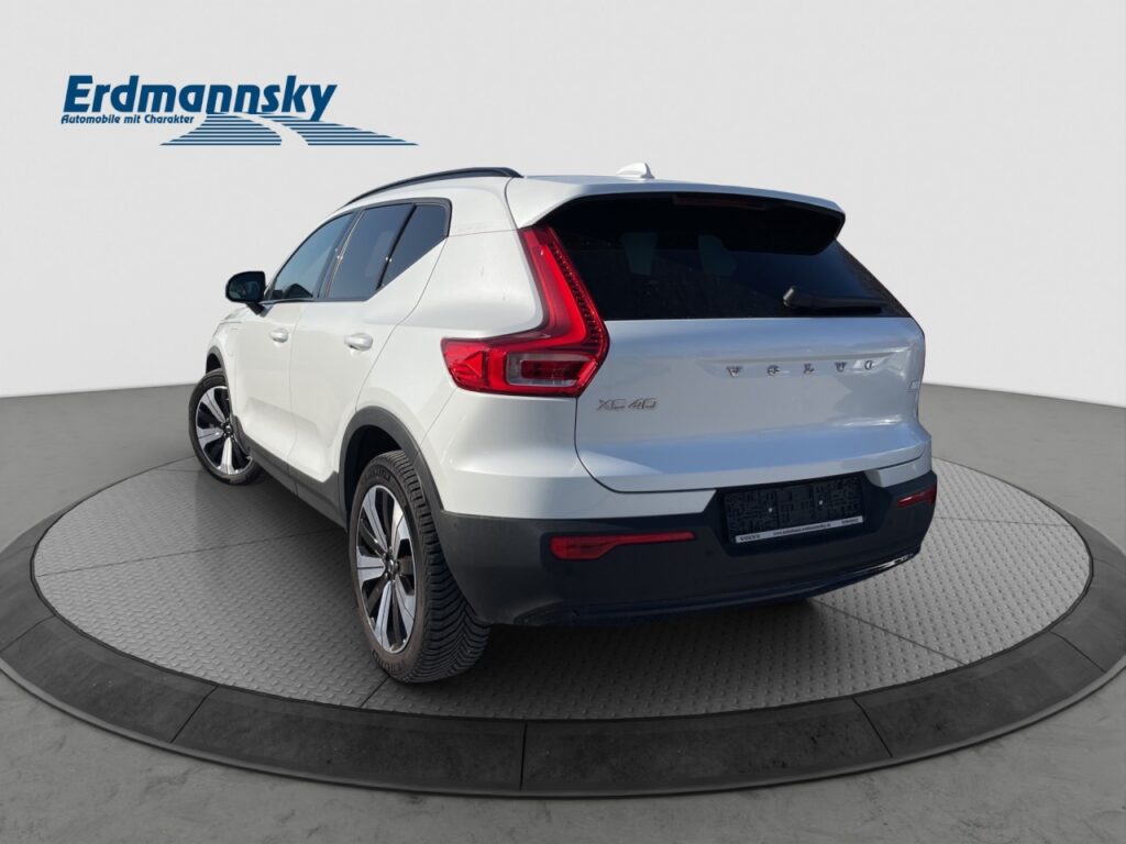 Volvo XC40 T5 Ultimate Dark Plug-In Hybrid/360K/Pano – Bild 2
