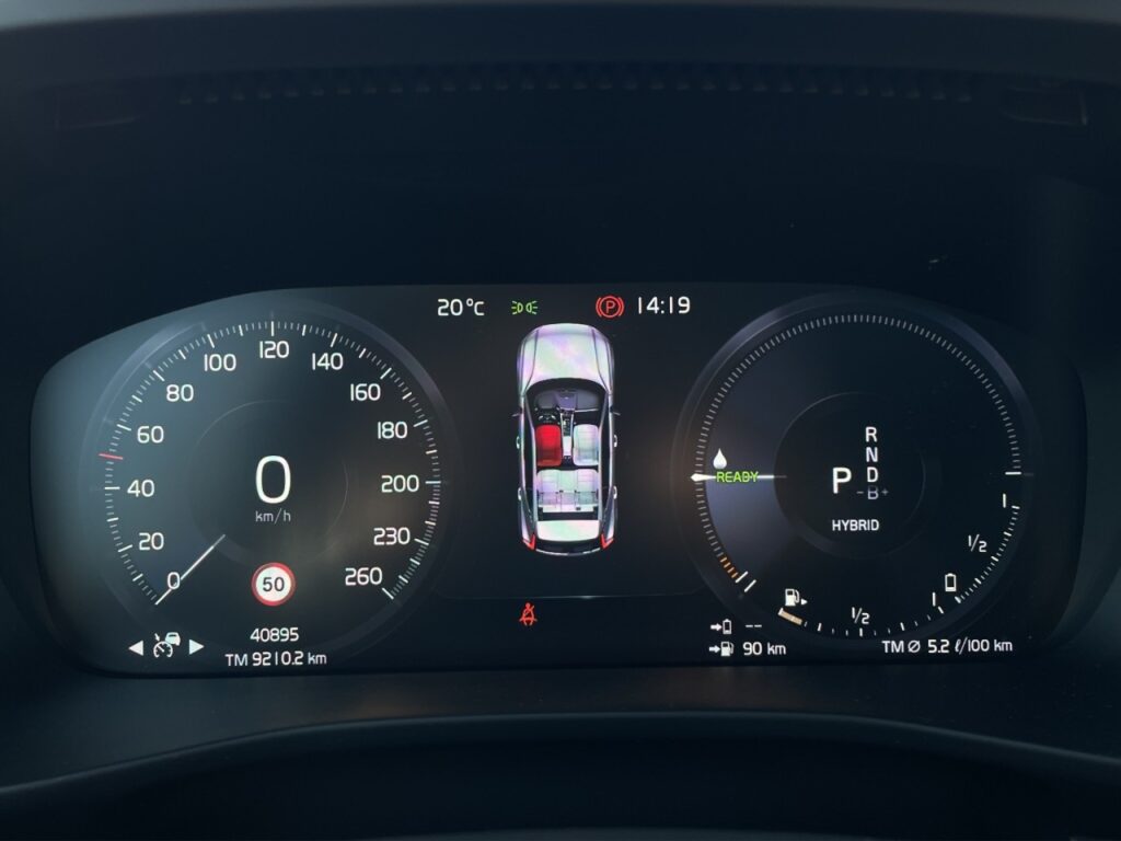 Volvo XC40 T5 Ultimate Dark Plug-In Hybrid/360K/Pano – Bild 8