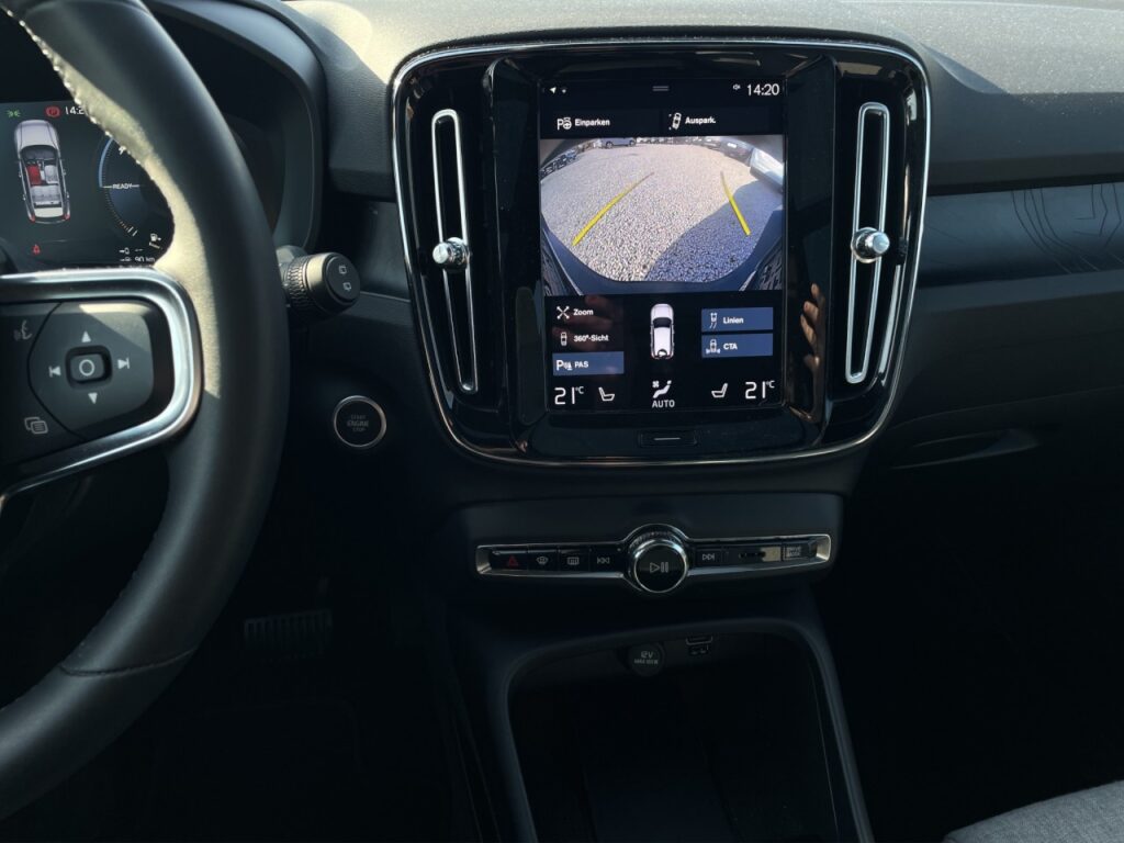 Volvo XC40 T5 Ultimate Dark Plug-In Hybrid/360K/Pano – Bild 9