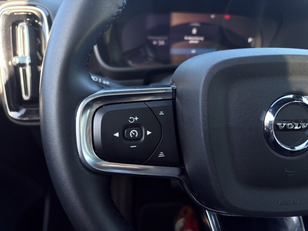 Volvo C40 Recharge Pure Electric Core/SHZ/GJR/KAM/Pano – Bild 20