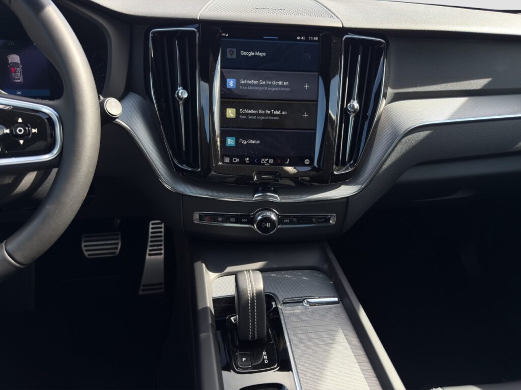 Volvo XC60 B4 R-Design/beh.FS/LHZ/H+K/Pano/Kam/AHK – Bild 11