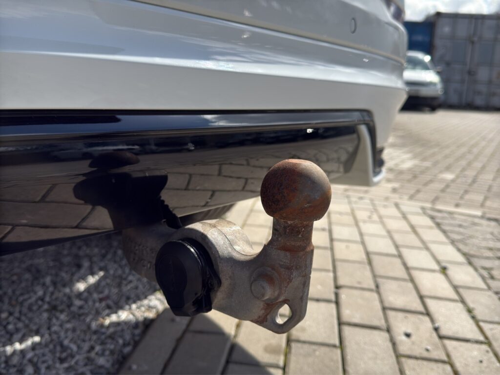 Volvo XC60 B4 R-Design/beh.FS/LHZ/H+K/Pano/Kam/AHK – Bild 20