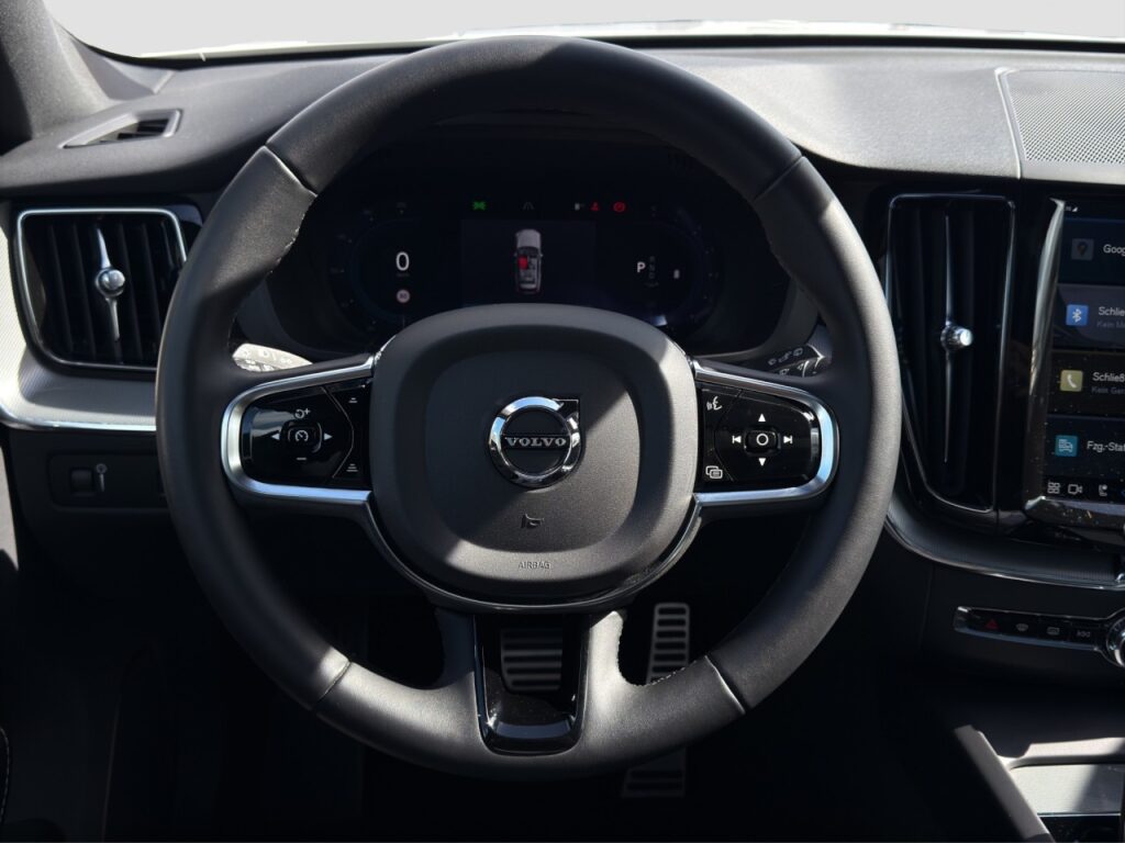 Volvo XC60 B4 R-Design/beh.FS/LHZ/H+K/Pano/Kam/AHK – Bild 7