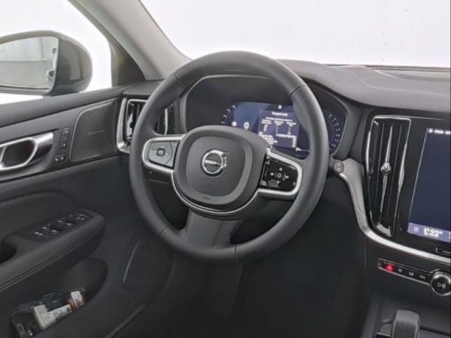Volvo V60 B4 Plus Dark/Navi/LED/Pano/HuD/360Kam/BLIS – Bild 6
