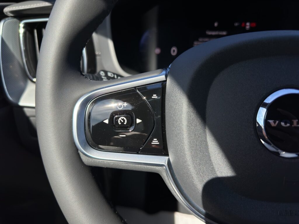 Volvo XC60 T8 AWD Ultra Black Edition Plug-In – Bild 12