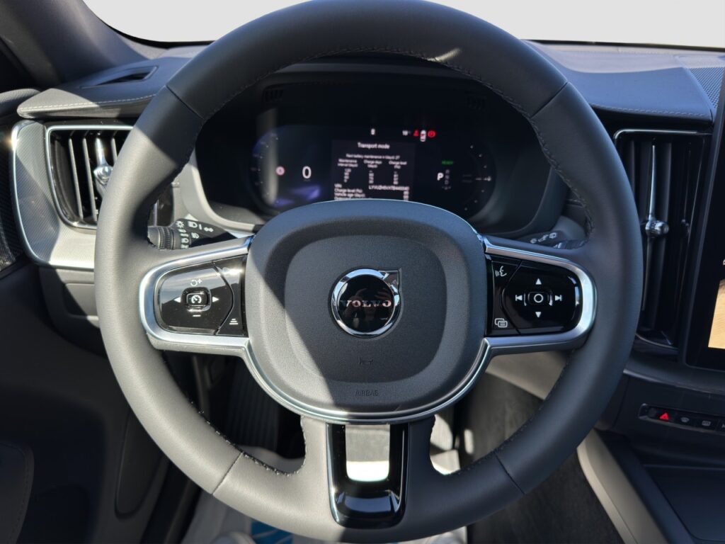 Volvo XC60 T8 AWD Ultra Black Edition Plug-In – Bild 7