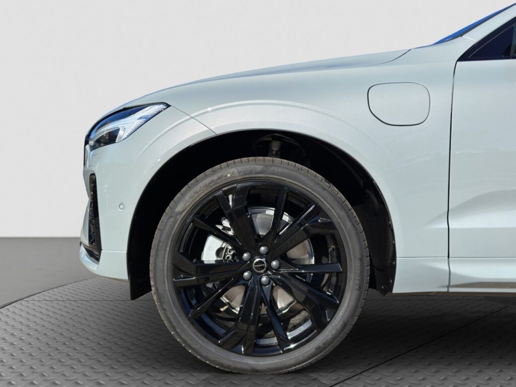Volvo XC60 T8 AWD Ultra Black Edition Plug-In – Bild 8