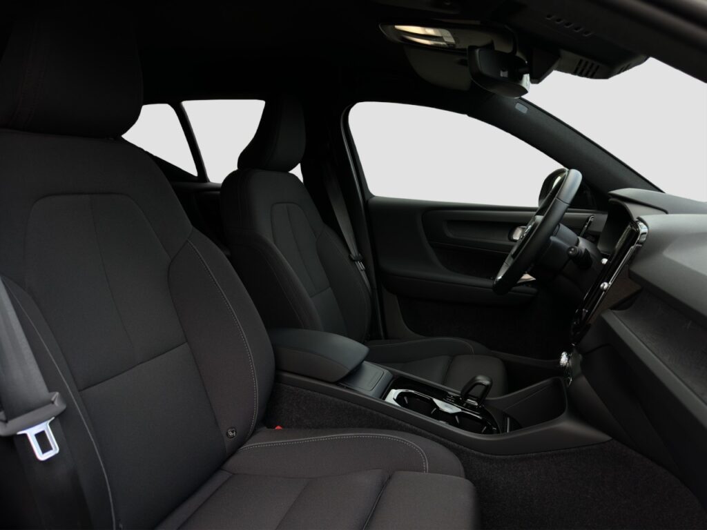 Volvo XC40 Pure Electric Core Recharge/KAM/LHZ/19Z/GJR – Bild 16
