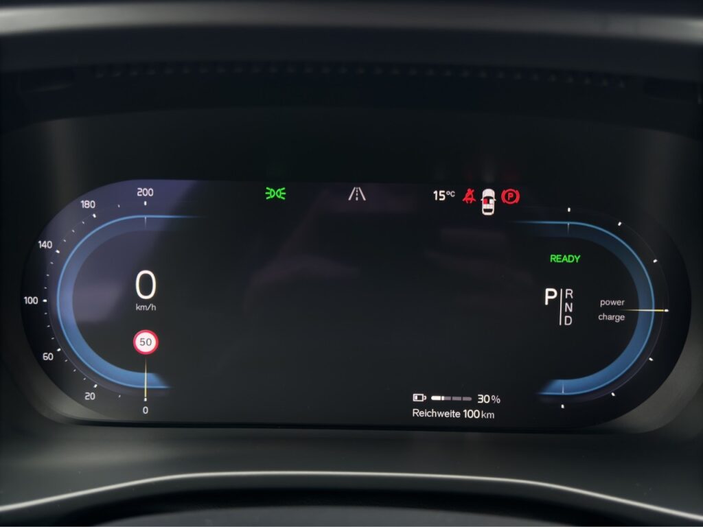 Volvo XC40 Pure Electric Core Recharge/KAM/LHZ/19Z/GJR – Bild 8