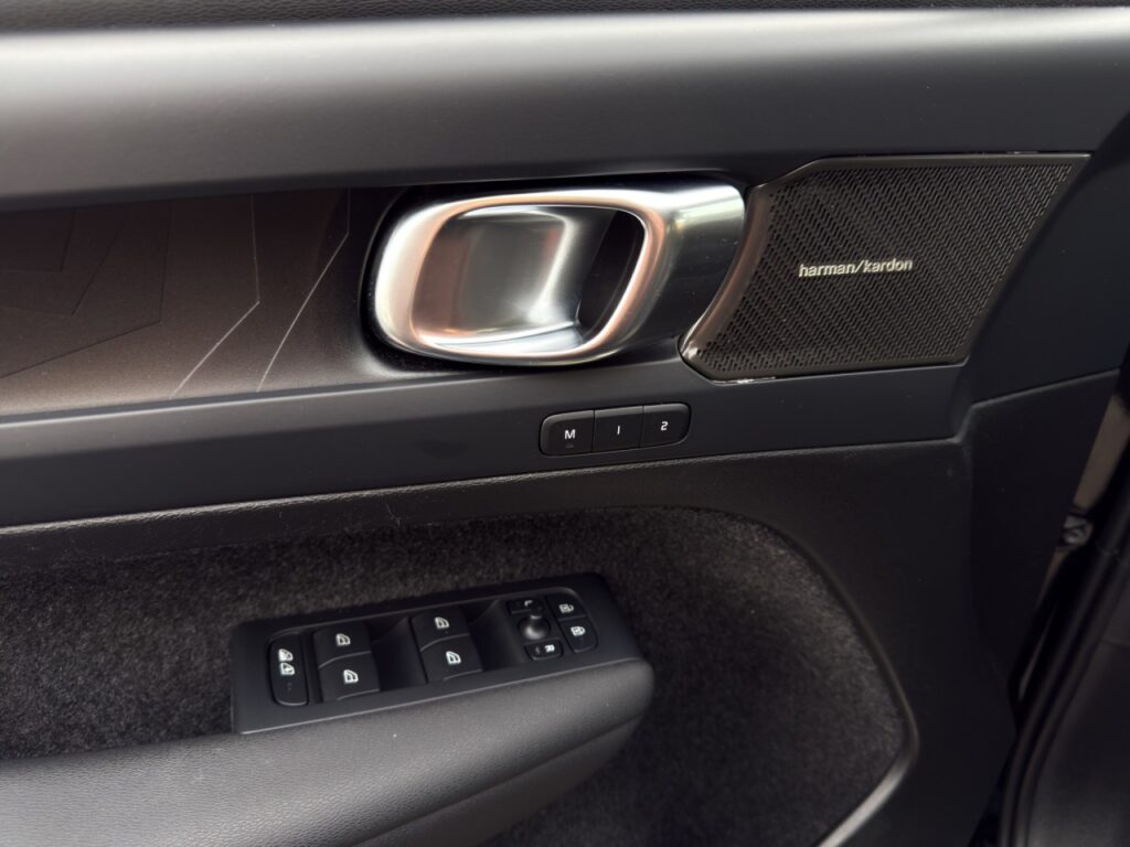 Volvo C40 Ultimate Pure Electric/GJR/LHZ/360Kam/Pano – Bild 12