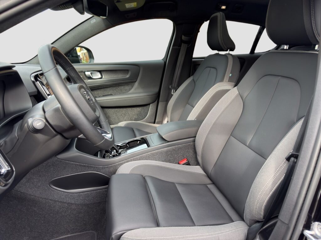 Volvo C40 Ultimate Pure Electric/GJR/LHZ/360Kam/Pano – Bild 13