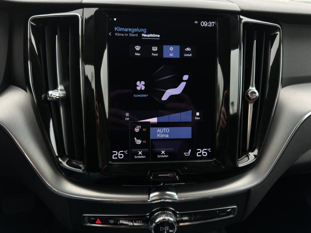 Volvo XC60 B4 Momentum Pro/Leder/Navi/LED/AHK/Kam/BLIS – Bild 24