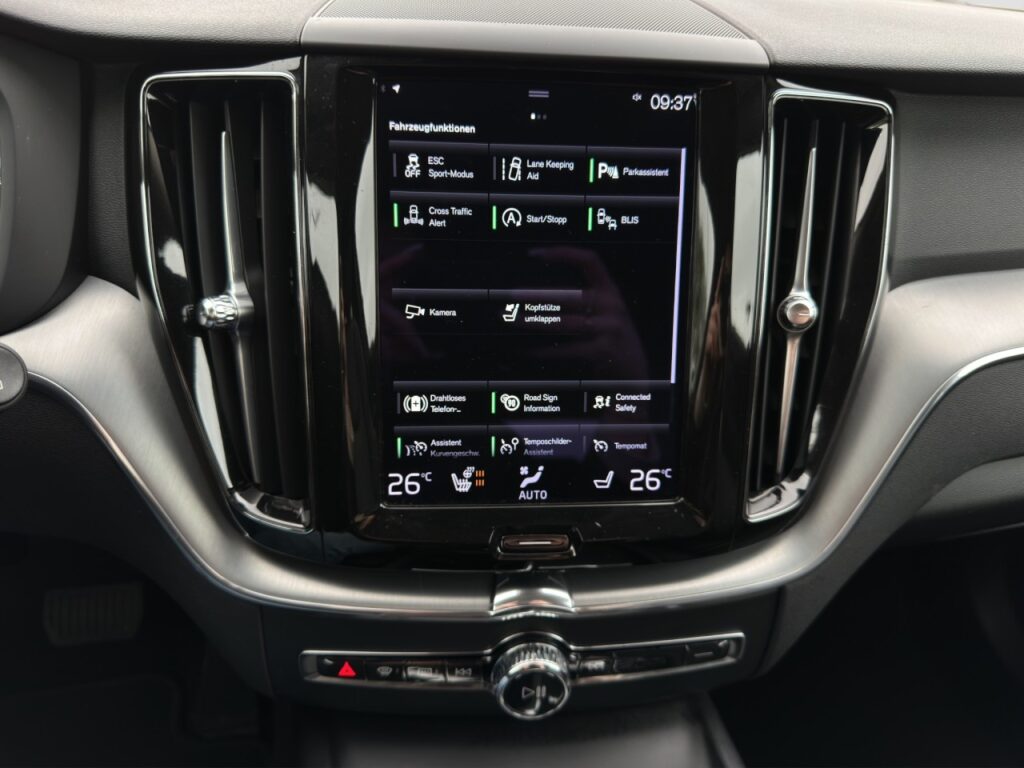 Volvo XC60 B4 Momentum Pro/Leder/Navi/LED/AHK/Kam/BLIS – Bild 9