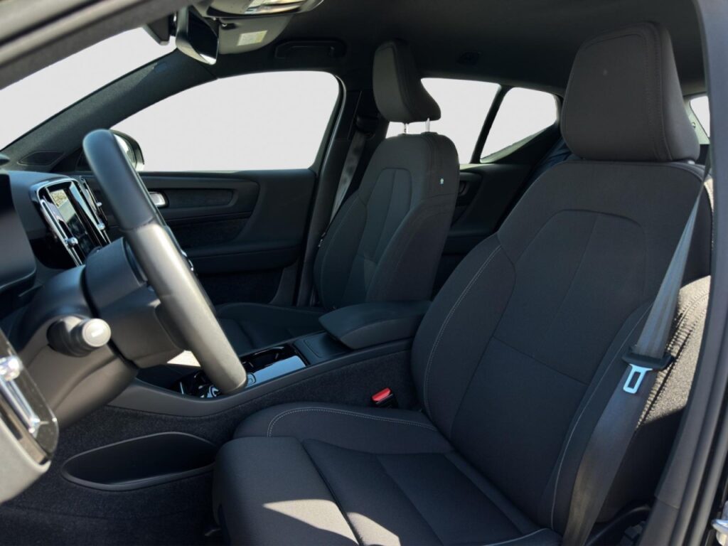 Volvo XC40 Plus Pure Electric/Navi/LED/Kam/el.HKL/GJR – Bild 13