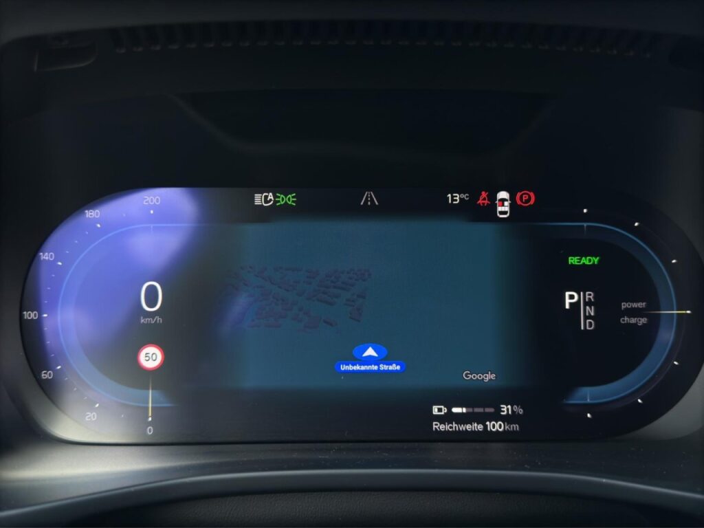 Volvo XC40 Plus Pure Electric/Navi/LED/Kam/el.HKL/GJR – Bild 8