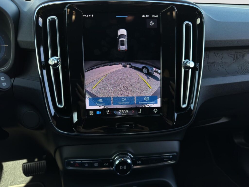 Volvo XC40 Plus Pure Electric/Navi/LED/Kam/el.HKL/GJR – Bild 9