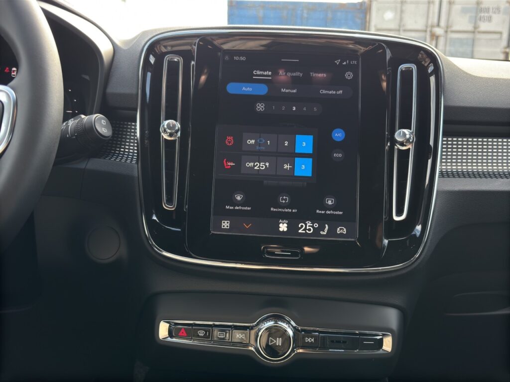 Volvo EX40 Single Motor Extended Range Ultra Dark – Bild 20