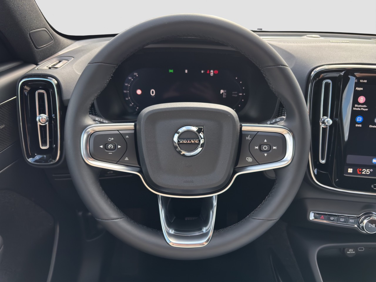 Volvo EX40 Single Motor Extended Range Ultra Dark – Bild 7