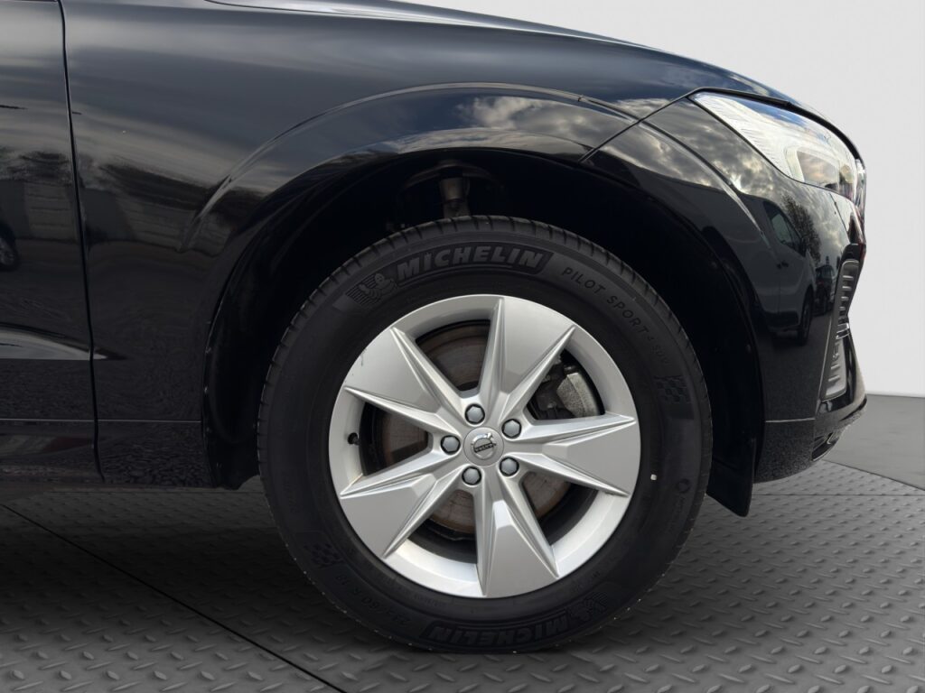 Volvo XC60 B4 Core/Leder/Navi/LED/Kam/el.HKL/hzb.LK – Bild 16
