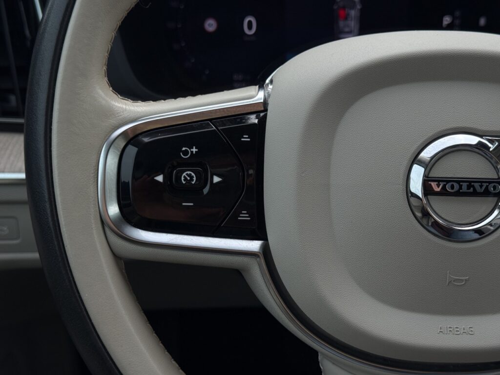 Volvo XC60 B4 Core/Leder/Navi/LED/Kam/el.HKL/hzb.LK – Bild 22