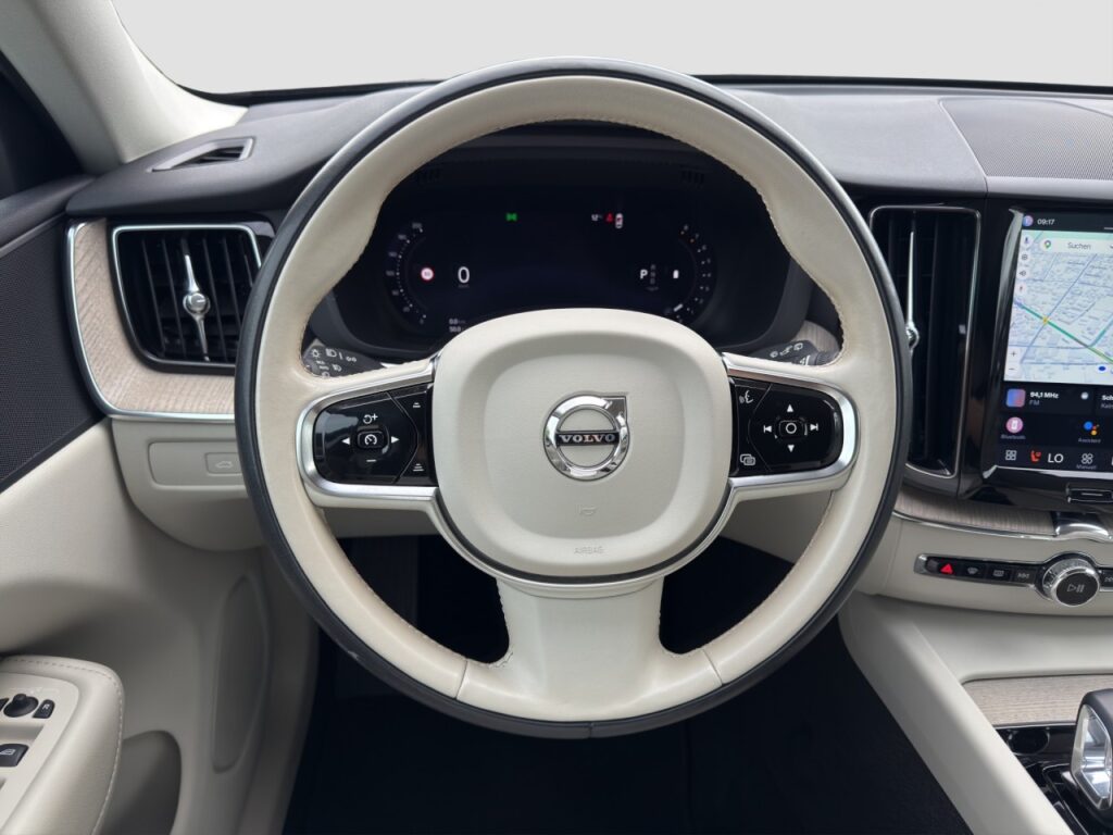 Volvo XC60 B4 Core/Leder/Navi/LED/Kam/el.HKL/hzb.LK – Bild 7