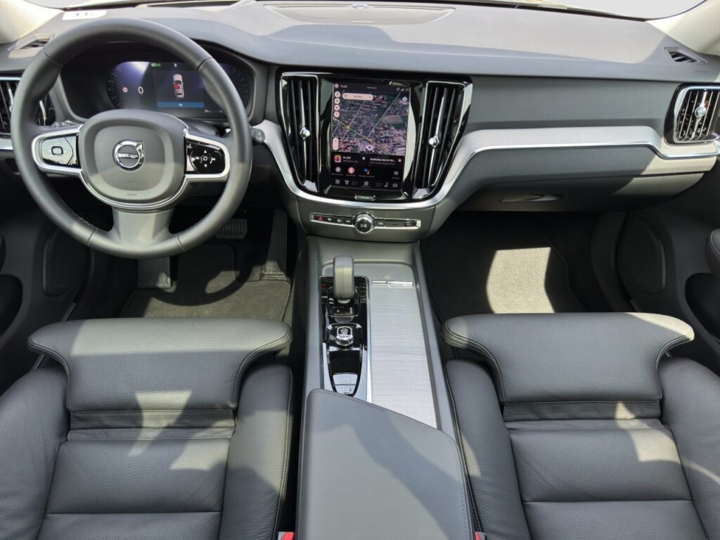 Volvo V60 B4 Plus Dark/Navi/LED/Pano/HuD/360Kam/BLIS – Bild 10